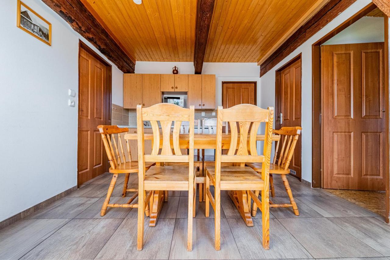 Family Apartments V Zatisi Dolni Morava Ngoại thất bức ảnh