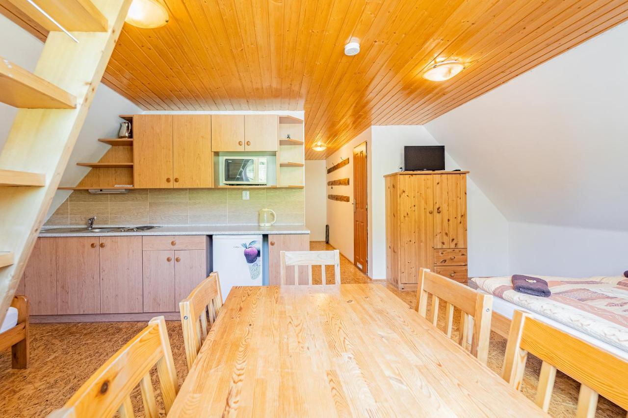 Family Apartments V Zatisi Dolni Morava Ngoại thất bức ảnh