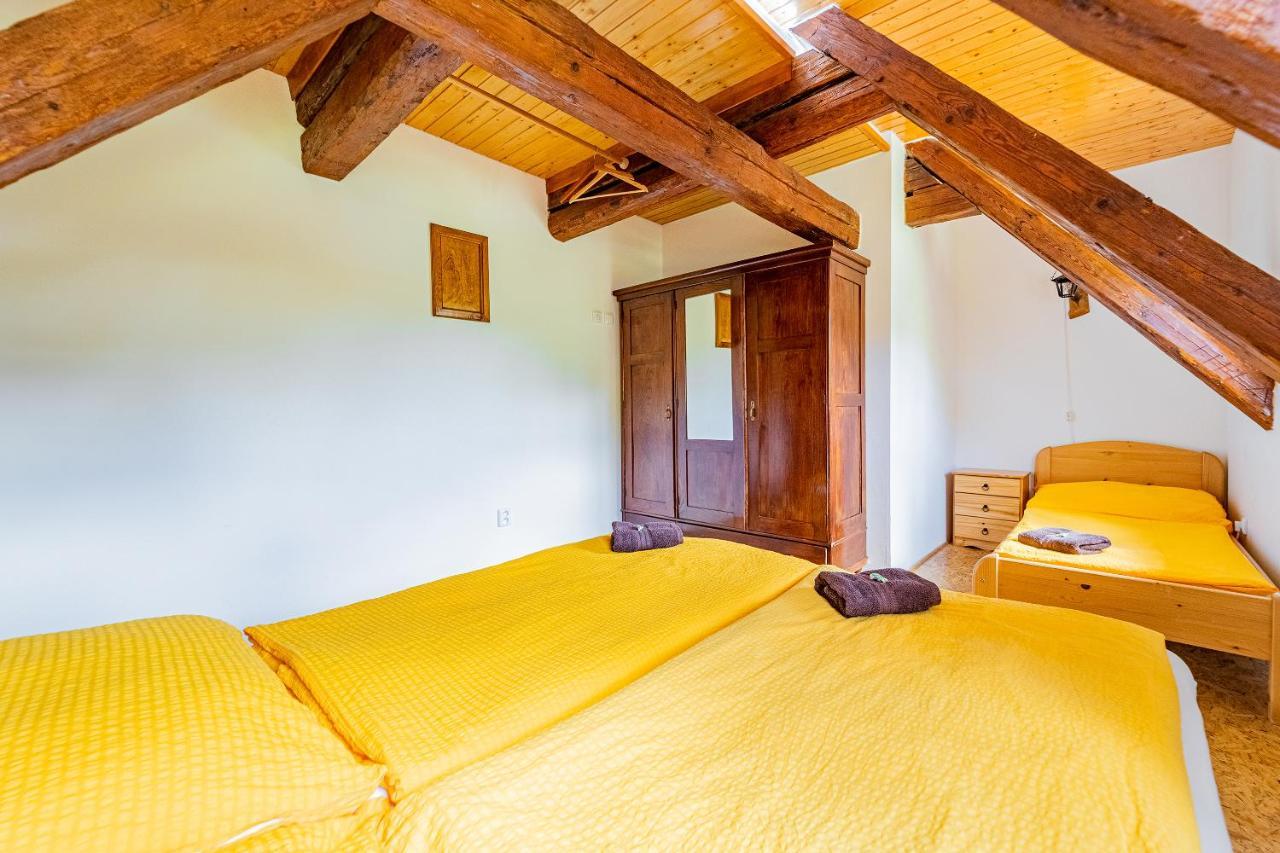 Family Apartments V Zatisi Dolni Morava Ngoại thất bức ảnh